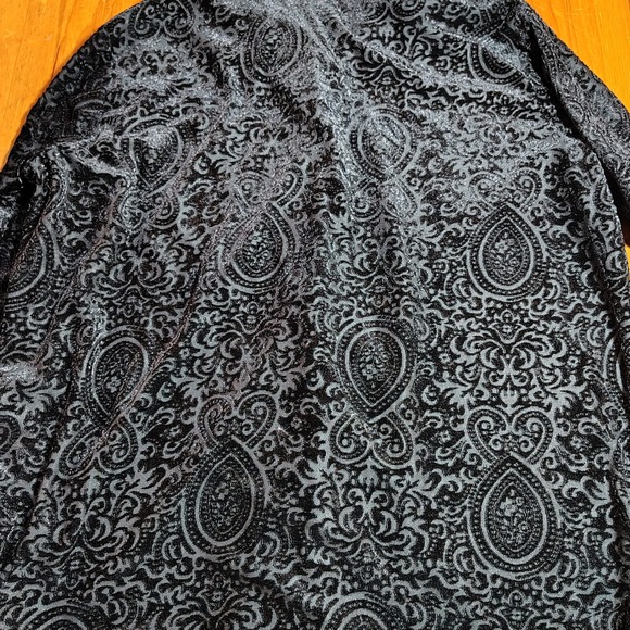 Womens Black Velvet Burnout Paisley Print Button Down Shirt XL 16 18 whimsigoth - Picture 8 of 9
